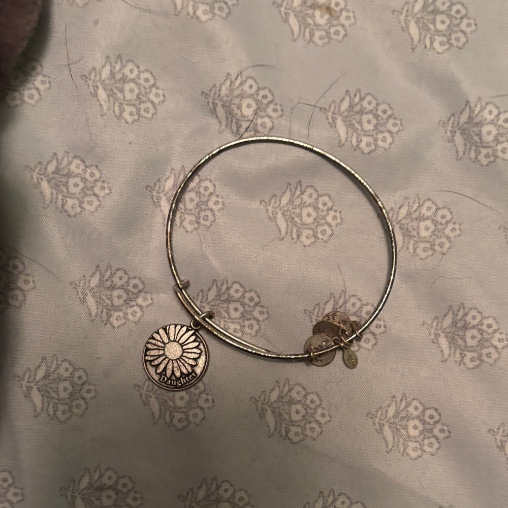Silver Daisy Charm Bracelet